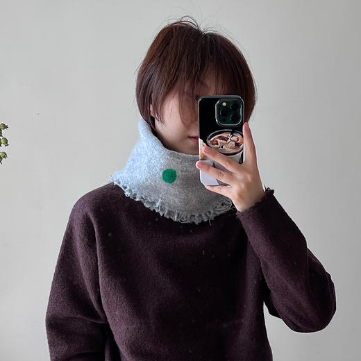 Azure Pepper强缩绒羊毛手工剪边双面提花脖套 商品图3