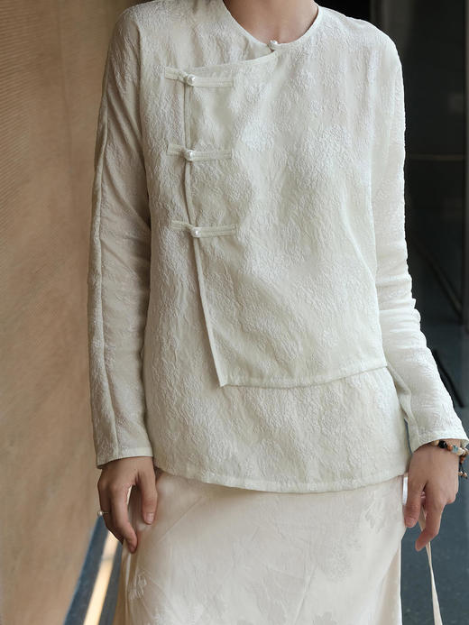 盛唐牡丹 |繁花纹真丝冠乐绉压花上衣 商品图5