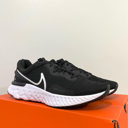 Nike React Miler 3 透气轻便 休闲耐磨跑步鞋 DD0490 商品图5