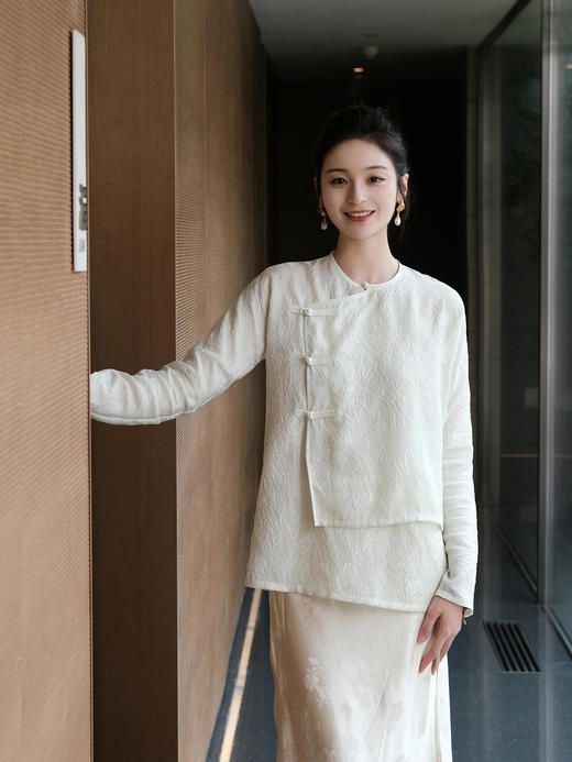 盛唐牡丹 |繁花纹真丝冠乐绉压花上衣 商品图0