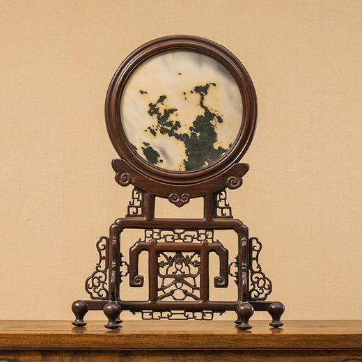 清 红木镶云石透雕蝠纹圆形插屏 商品图0