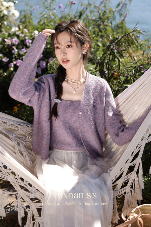 鹿向南《温柔秘诀》法式吊带上衣 L33362-2 商品图3