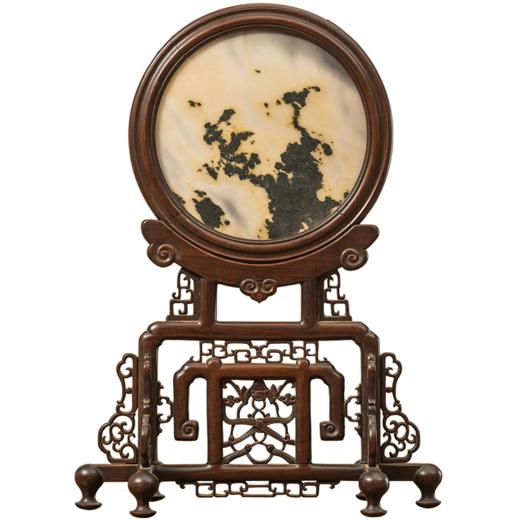 清 红木镶云石透雕蝠纹圆形插屏 商品图5