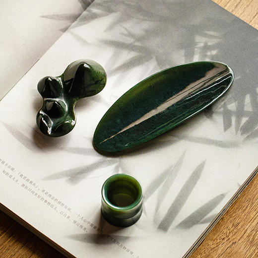 物典大家·茶席雅器三件套 | 珠宝级和田青玉，匠心打造，茶则、盖置、茶宠【G】 商品图0
