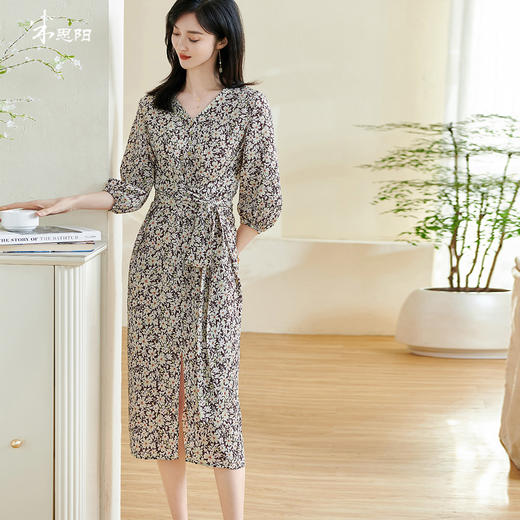 米思阳2026春季新款法式气质碎花茶歇连衣裙v领七分袖开叉裙子女0323 商品图0