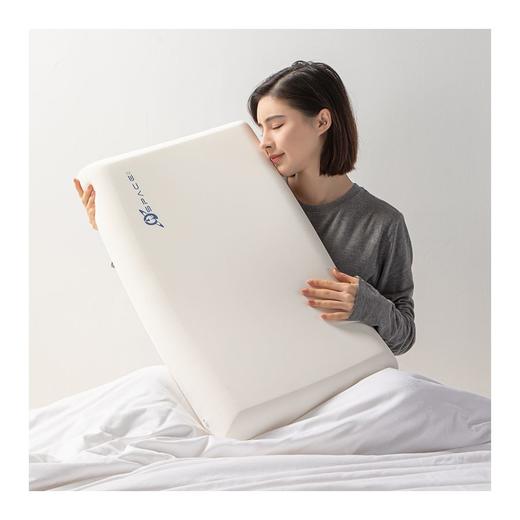 多喜爱-枕芯《SPACE008型智选慢回弹枕》单个装 商品图7