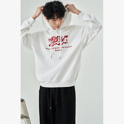 西遇白色连帽国潮宽松卫衣男新款绣花图案长袖基础款上衣10345704 商品图3