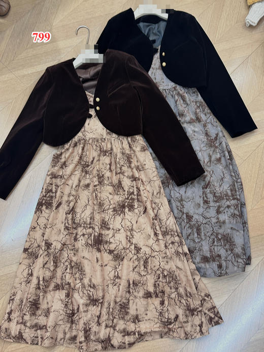 【门店同款】ENJOY冬季丝绒外套吊带裙两件套 154795301 商品图0