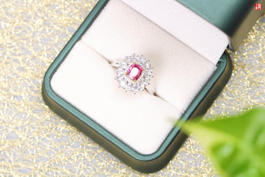 【天韵】18k金镶粉橙色蓝宝石戒指 商品图1