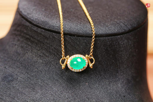 【岚翠】18k金镶祖母绿石吊坠 商品图4