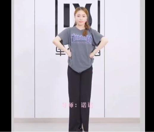 音舞《可爱小猪》 商品图0