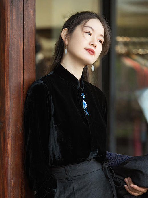 MSHK陌上花开原创兰襟【弱水】真丝绒绣花对襟衬衫小上衣女 商品图0