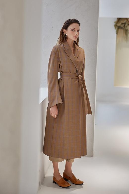 DAMO WANG/王大墨 棕色格纹风衣式外套 14049 商品图3