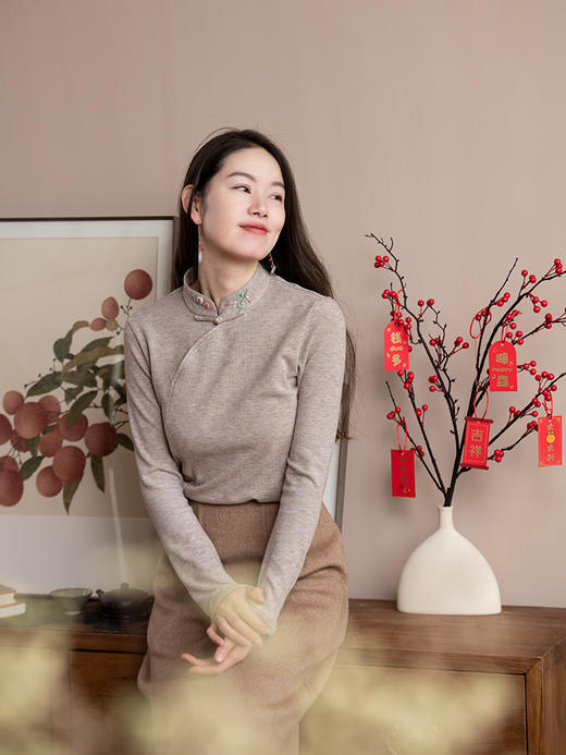 MSHK答谢陌上兰襟【人生难得一知己二】汉服国风国潮纯棉绣花打底衫女 商品图0