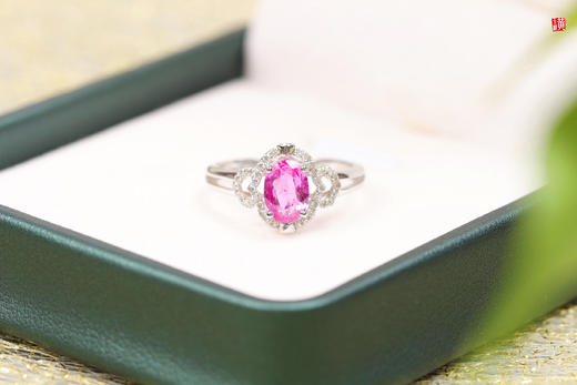 【秀逸】18k金镶粉色蓝宝石戒指 商品图0