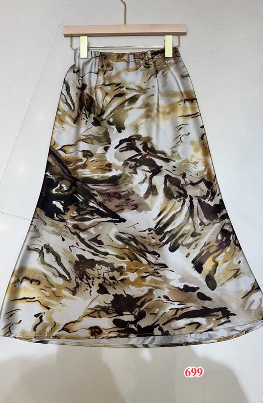 【门店同款】ENJOY2023年夏季D油画晕染醋酸半裙 153463920 商品图0