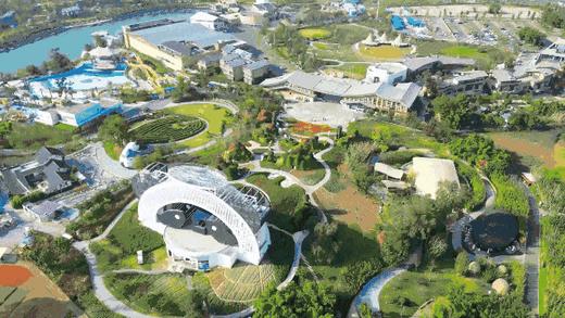 【龙泉驿欢乐田园·奇梦彩灯节】单人夜场特惠票¥39.9、双人夜场特惠票¥69.9，赏灯夜游、看演艺撸萌宠、玩30+游乐项目！ 商品图2