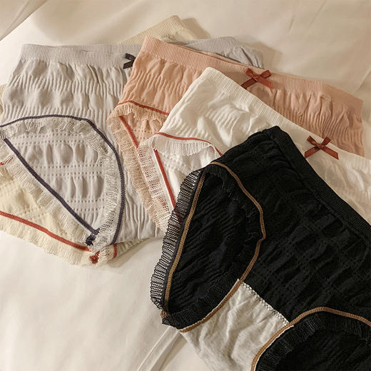 <曾小咸推荐>巨折清仓秒杀，稀有现货24小时发【仅限今日】【贴身衣物不退不换】女装棉质中腰内裤女初秋新款日系甜美少女风无痕薄款三角裤 商品图3