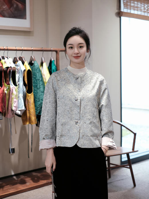 盛唐牡丹 |宋锦粉松鼠葡萄纹双面穿外套 商品图6