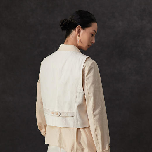 Famecoco范可儿24春季马甲外穿背心马甲帅气气质新中式马甲FAC1CA001 商品图3