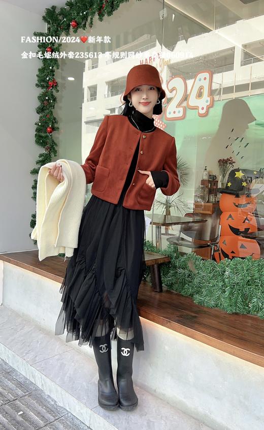 3BAR235613#	圆领爱心扣外套 商品图0