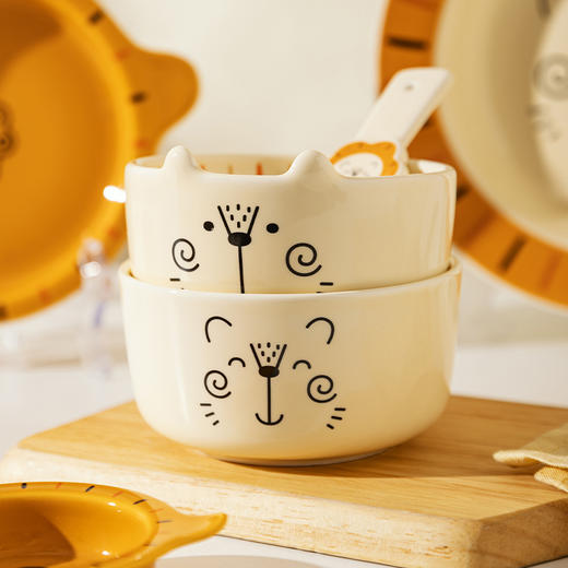 摩登主妇原创浮雕狮子儿童餐具碗碟套装卡通可爱陶瓷餐盘碟子饭碗 商品图2