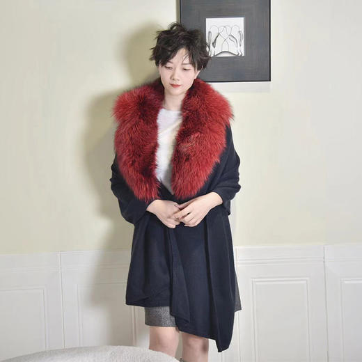 圣三利女装奢华狐狸毛领披肩SL1848001 商品图1