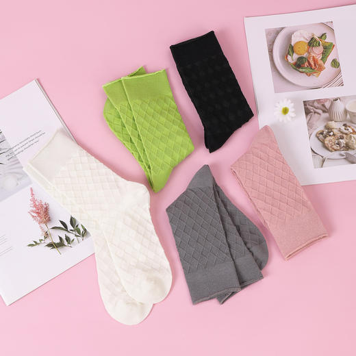 雅黛丽菱形格提花中筒女袜棉柔舒适透气简约百搭少女系弹力袜子 商品图7