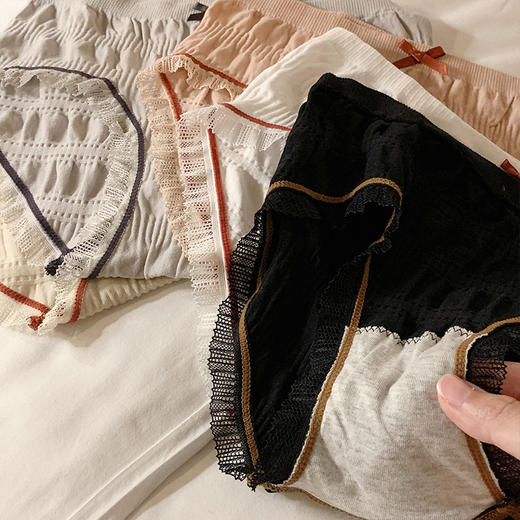 <曾小咸推荐>巨折清仓秒杀，稀有现货24小时发【仅限今日】【贴身衣物不退不换】女装棉质中腰内裤女初秋新款日系甜美少女风无痕薄款三角裤 商品图4