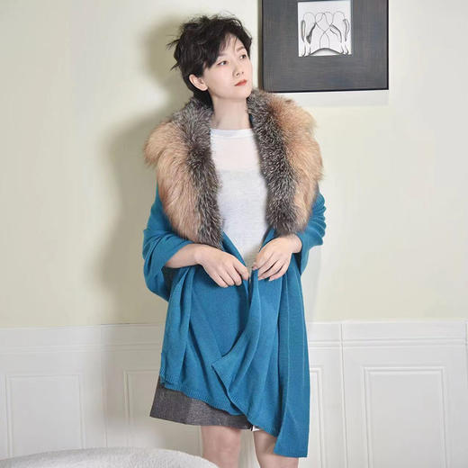 圣三利女装奢华狐狸毛领披肩SL1848001 商品图2