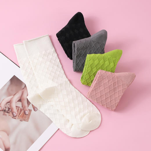 雅黛丽菱形格提花中筒女袜棉柔舒适透气简约百搭少女系弹力袜子 商品图8