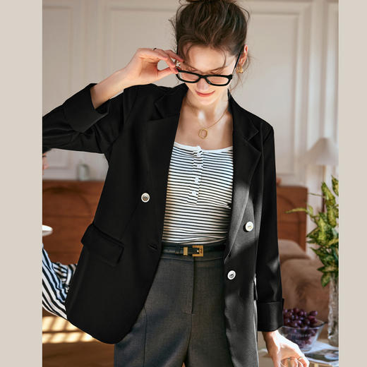 OLrain欧芮儿黑色西装女早春2024新款简约气质设计感休闲短外套 商品图1