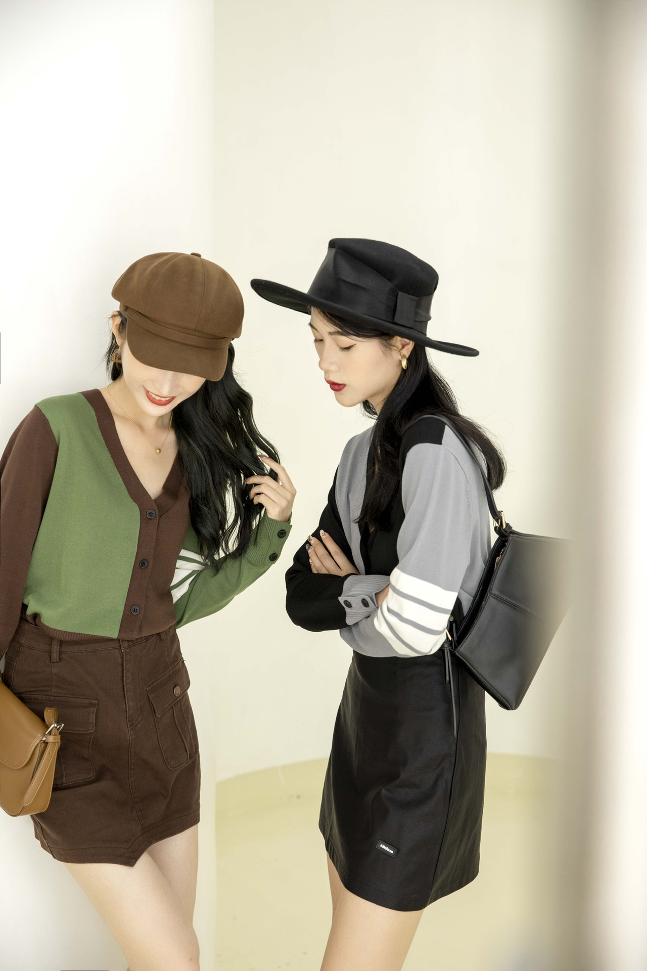 237841#撞色V领韩系开衫