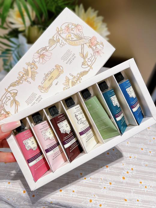 劲爆价🔥Roopy润培身体乳&素颜霜&护手霜礼盒装 ✅拿下全部香型，原价25/支！小支更便携 ✅身体乳擦起来！又香又嫩又水润！面部护肤级成分❗三段式香氛推进者定制调香❗国际香料巨头奇华顿 送礼礼物 商品图7