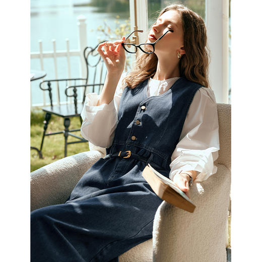 OLrain欧芮儿牛仔连衣裙女早春2024年新款复古显瘦V领高腰背心裙 商品图1