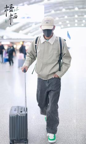 拜托 这可是丁真同款哎！