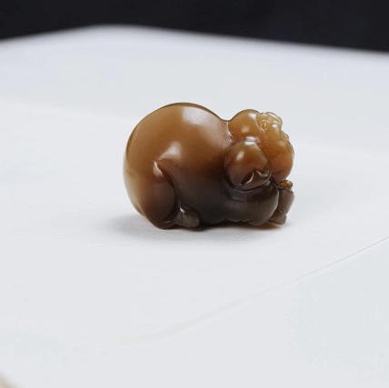 和田玉糖玉【福猪】配精美挂绳 商品图1
