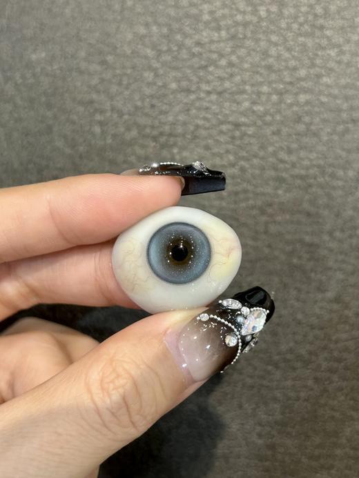 艾吉拉Loveiikira 海底星空 半年抛 两片 14.2mm 参考着色13.5mm 基弧8.6 含水38% 新锐国货 商品图3