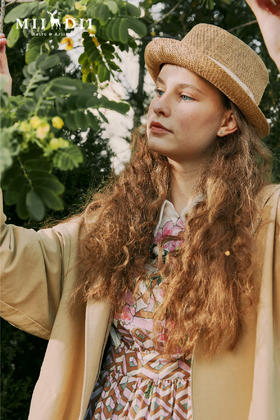 探索一种远离喧嚣的快乐，一场宁静自然的旁观