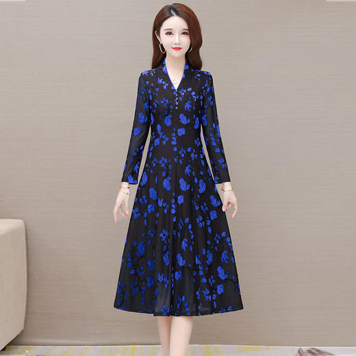 QYM CB107-L印花修身时尚连衣裙V领大码洋气 商品图1