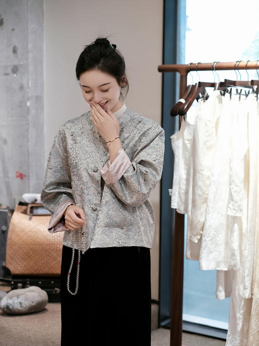 盛唐牡丹 |宋锦粉松鼠葡萄纹双面穿外套 商品图5