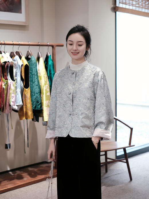 盛唐牡丹 |宋锦粉松鼠葡萄纹双面穿外套 商品图1