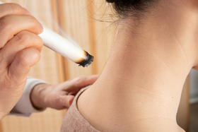 艾灸感觉被灸的地方冒冷风，发凉是怎么回事？