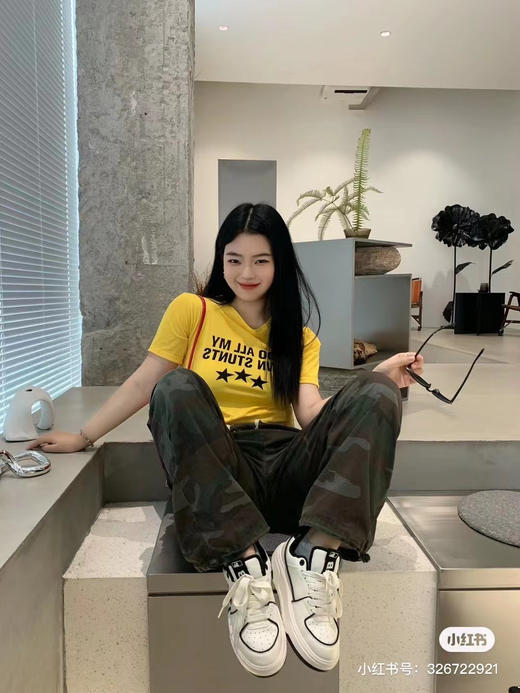 回购无数！！新款 MLB满标老花&经典洋基队板鞋丨新款3色巨轻便!!! 脚感很舒服！纽约洋基队新配色+Chunky Liner Low/ 魔术贴中帮 校园风系列增高厚底百搭学长鞋，男女可穿 商品图3