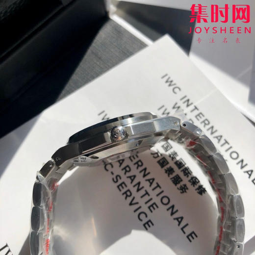 IWC万国工程师系列 男士腕表
机芯：搭载进口西铁城 商品图7