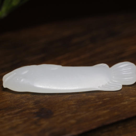 和田玉（羊脂白玉）挂件-- 鱼2.53g 商品图3