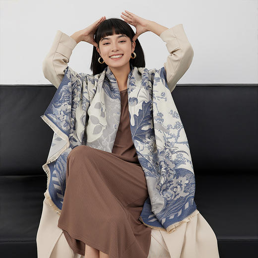 「四款配色！复古优雅风」围巾女冬天披肩 外搭双用加长加厚仿羊绒流苏气质围脖配饰 商品图3