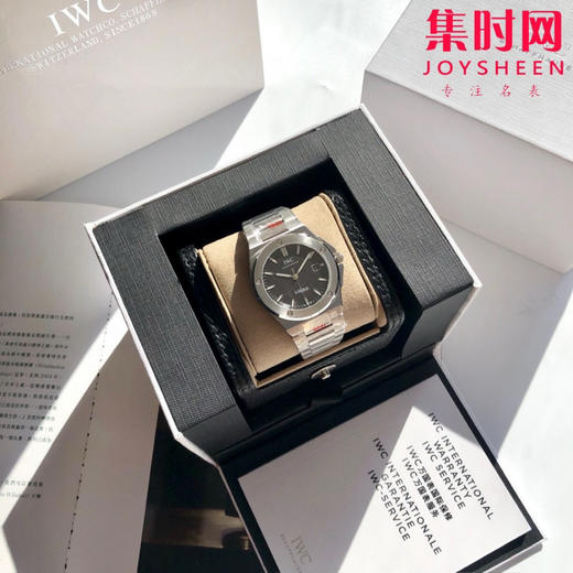 IWC万国工程师系列 男士腕表
机芯：搭载进口西铁城 商品图1