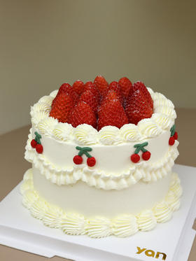 草莓蛋糕（复古花边）