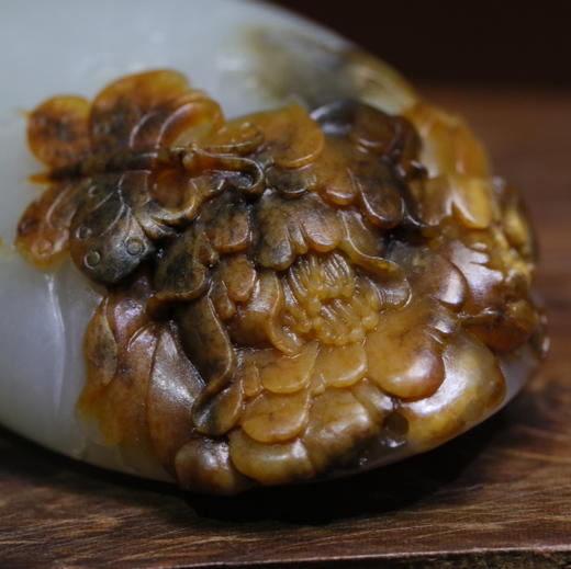 和田玉（白玉）独籽挂件-- 蝶恋花 55.43g 商品图7